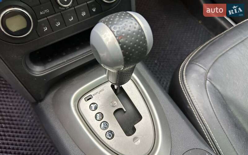 Nissan Qashqai+2 2010