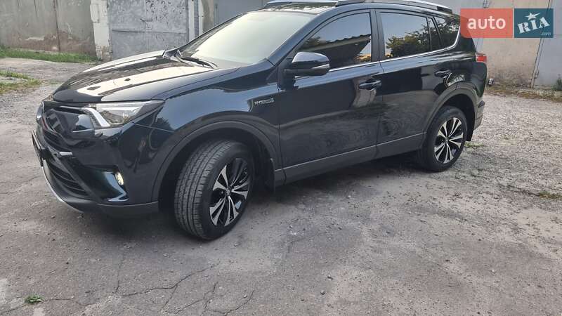 Toyota RAV4 2017