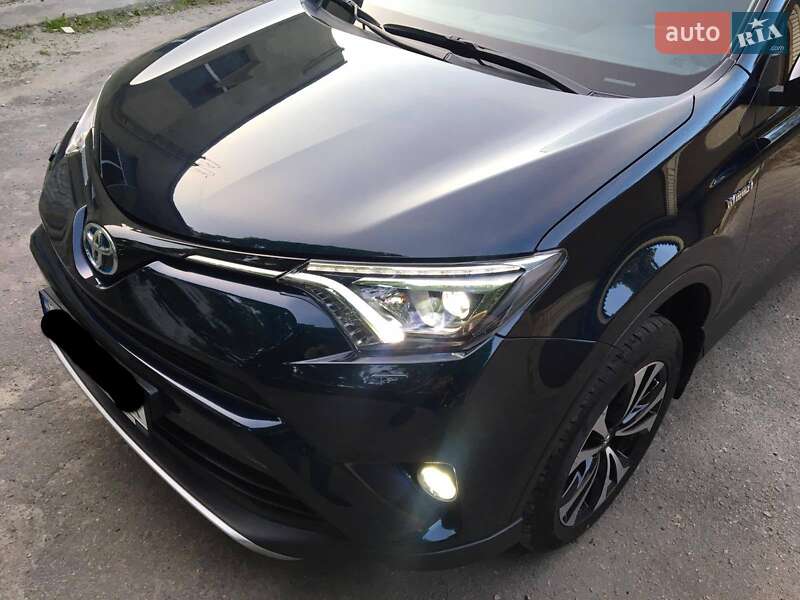 Toyota RAV4 2017
