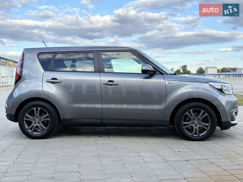 Kia Soul EV 2015