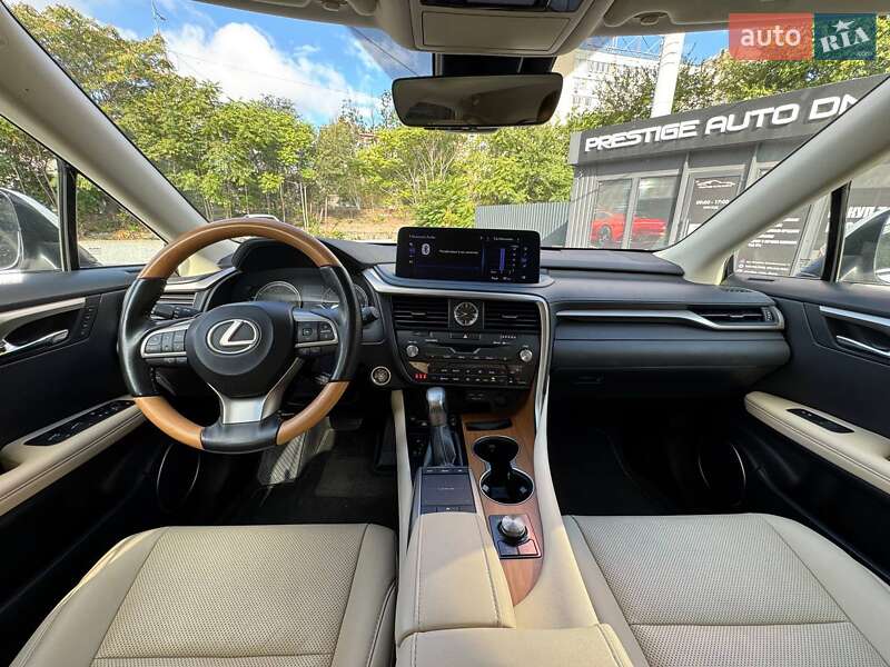 Lexus-19