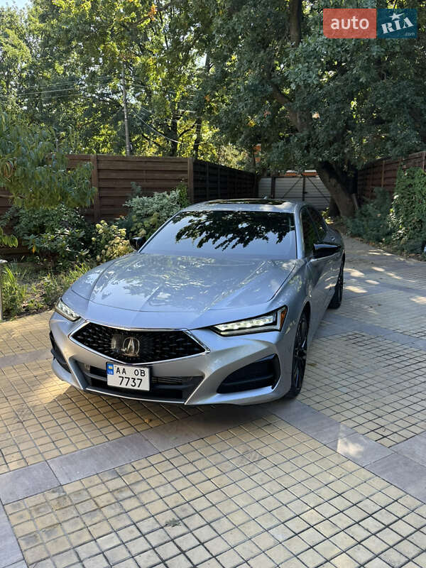 Acura-12