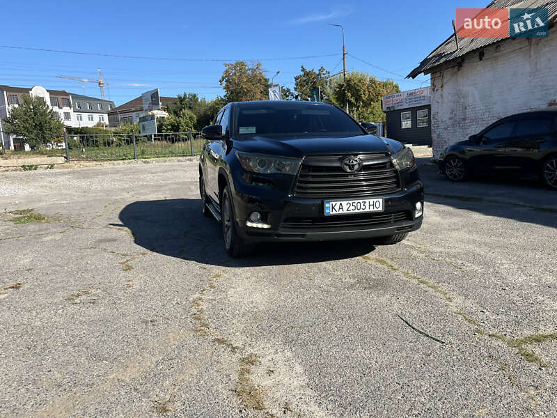 Toyota Highlander 2015