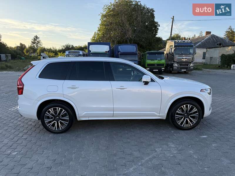 Volvo XC90 2019