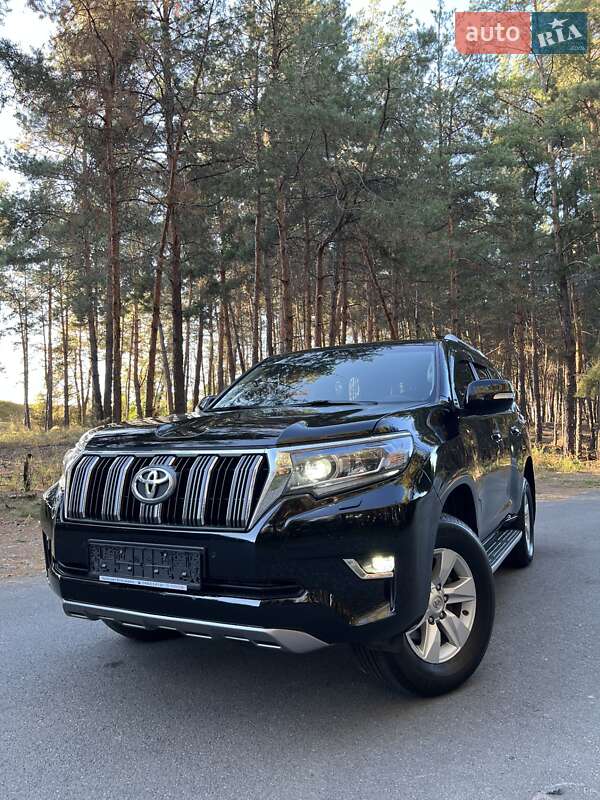 Toyota Land Cruiser Prado 2019