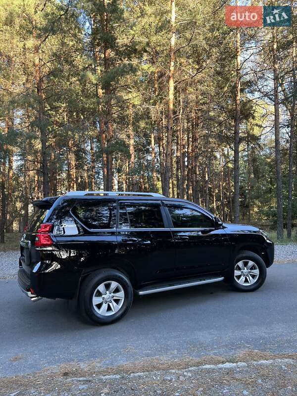 Toyota Land Cruiser Prado 2019