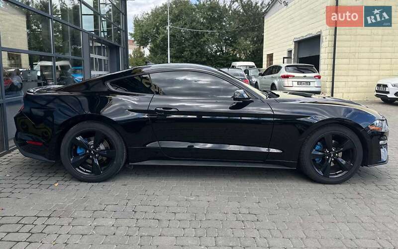 Ford Mustang 2021