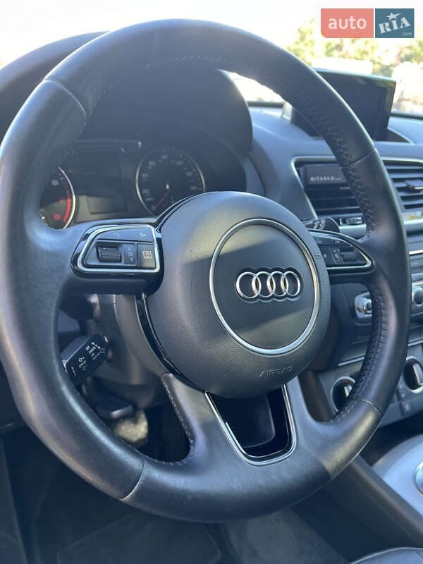 Audi-30