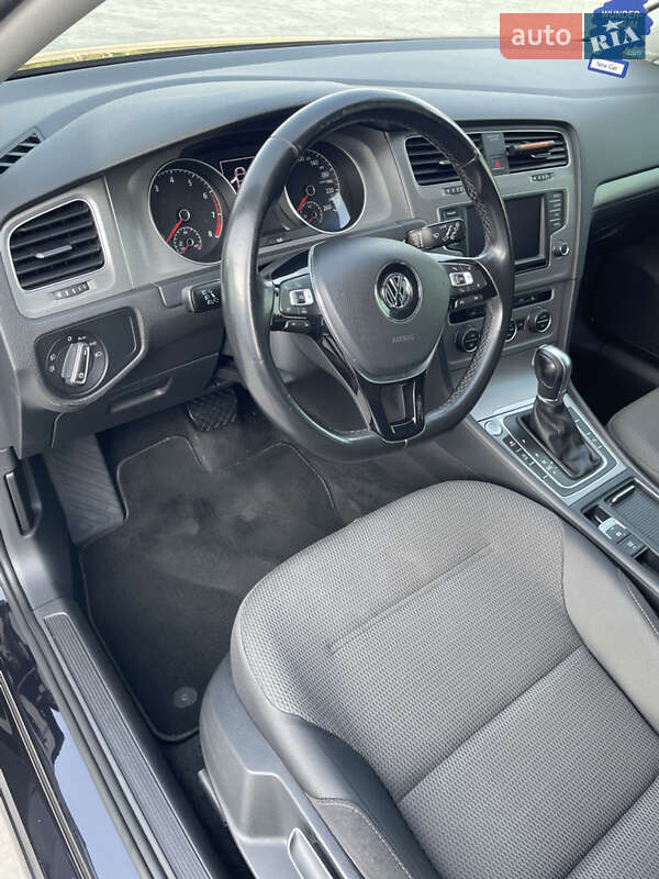Volkswagen Golf 2016