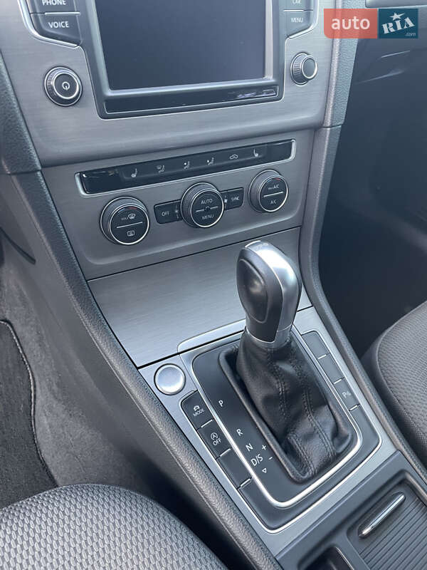 Volkswagen Golf 2016