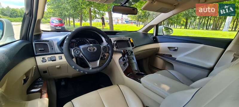 Toyota Venza 2013