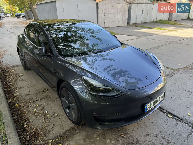 Tesla-3
