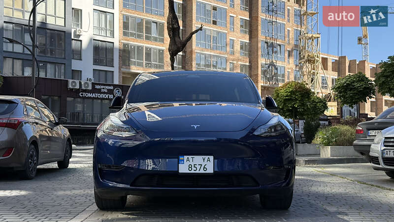 Tesla Model Y 2021
