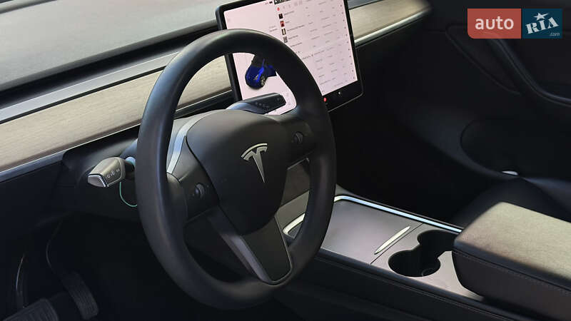 Tesla Model Y 2021
