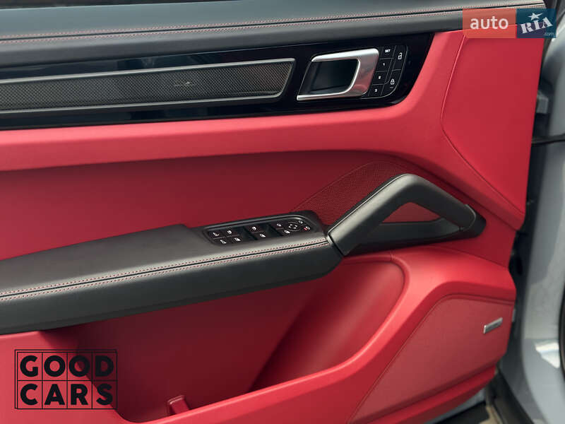 Porsche Cayenne Coupe 2023