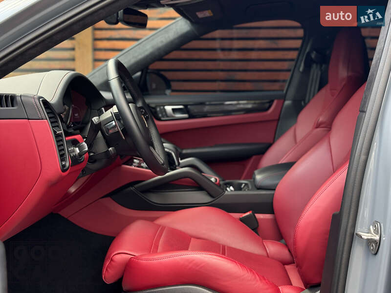 Porsche Cayenne Coupe 2023