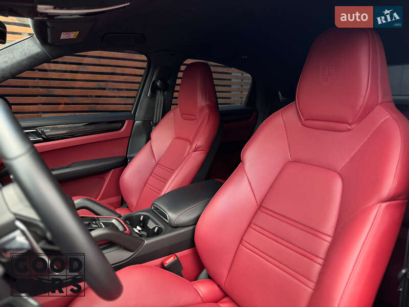 Porsche Cayenne Coupe 2023