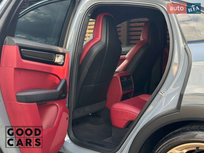 Porsche Cayenne Coupe 2023