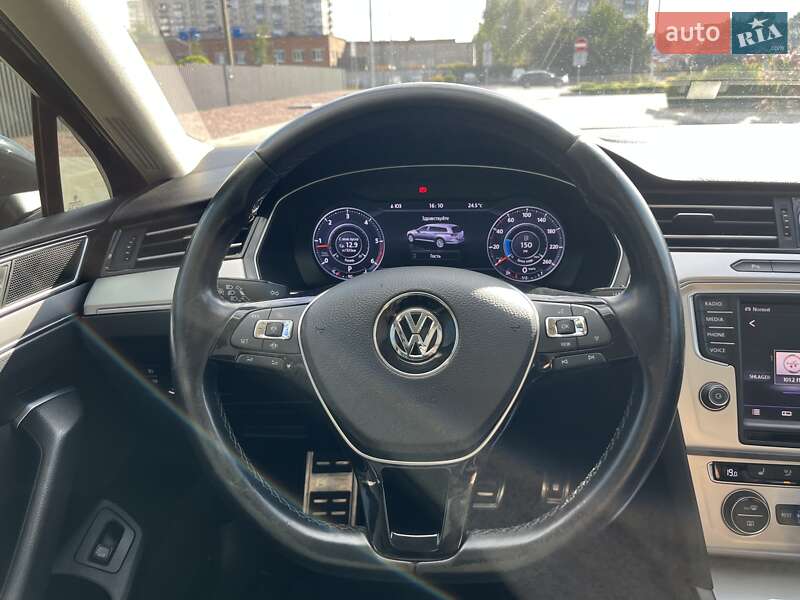 Volkswagen Passat 2016