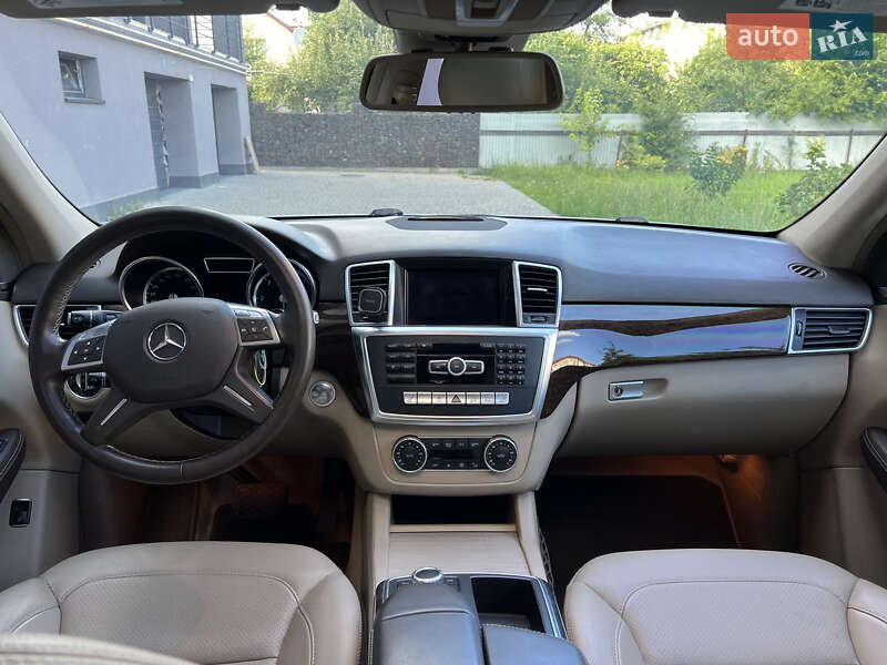 Mercedes-Benz M-Class 2013