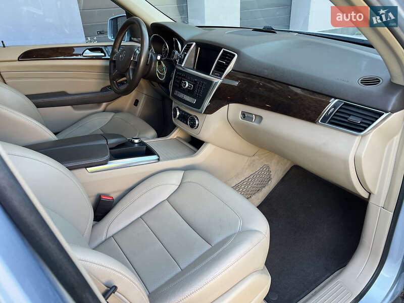 Mercedes-Benz M-Class 2013