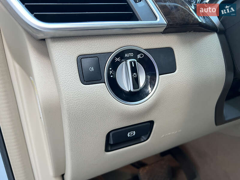 Mercedes-Benz M-Class 2013