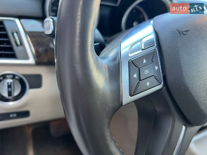 Mercedes-Benz M-Class 2013