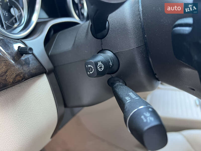 Mercedes-Benz M-Class 2013