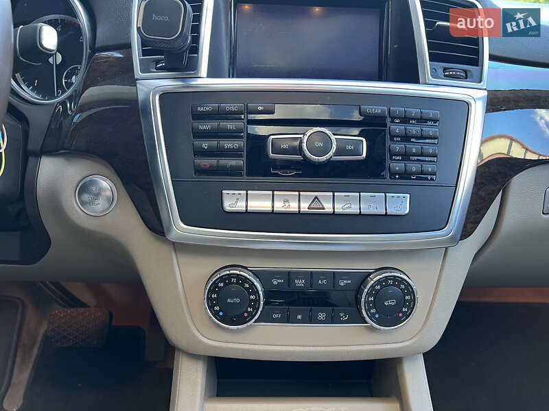 Mercedes-Benz M-Class 2013