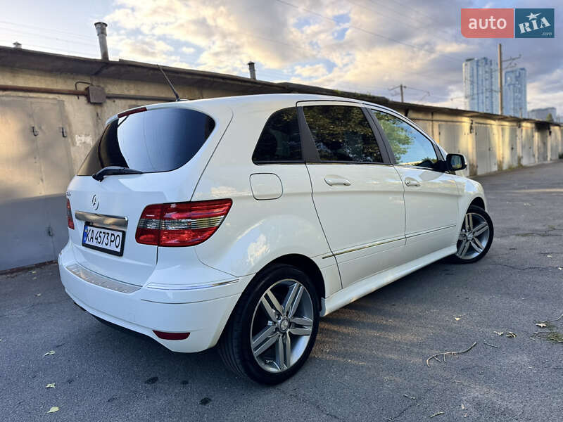 Mercedes-Benz B-Class 2010