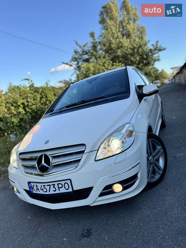 Mercedes-Benz B-Class 2010