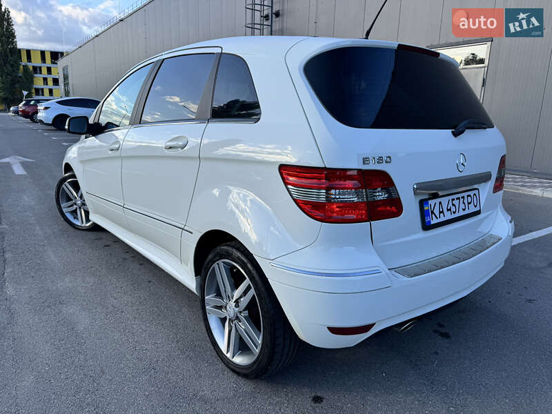 Mercedes-Benz B-Class 2010