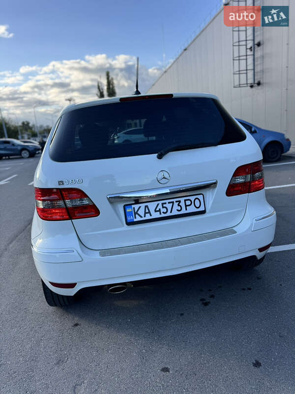 Mercedes-Benz B-Class 2010