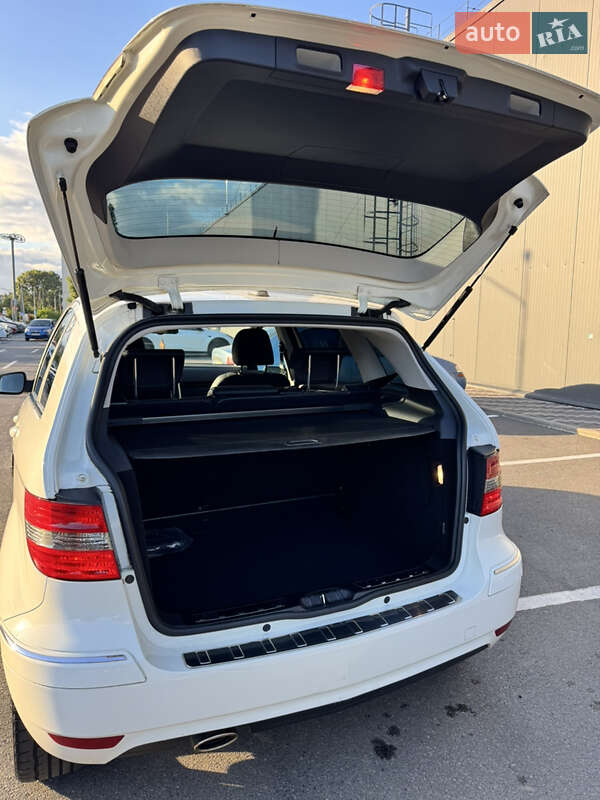 Mercedes-Benz B-Class 2010