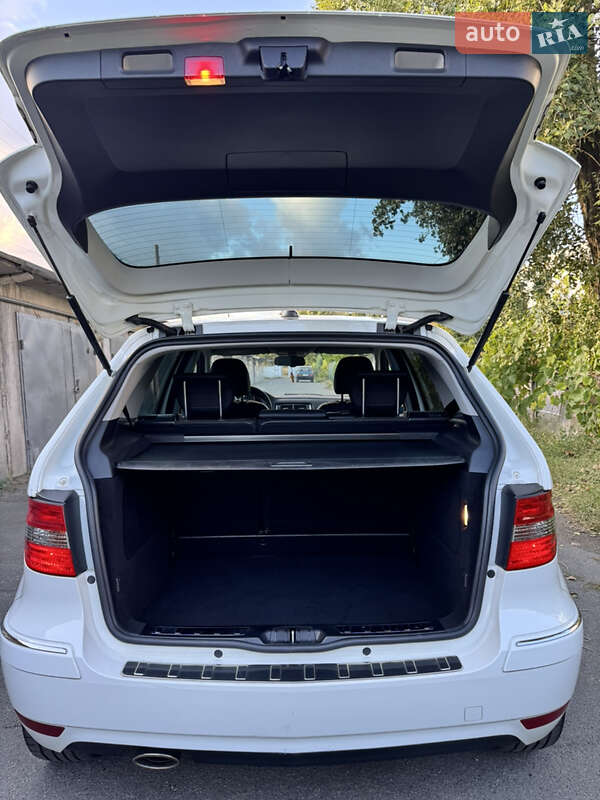 Mercedes-Benz B-Class 2010