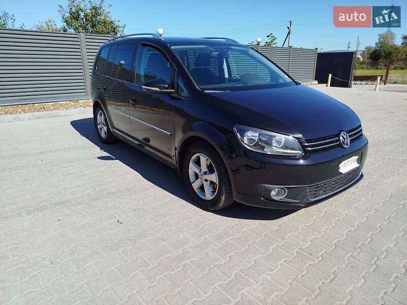 Volkswagen Touran 2011