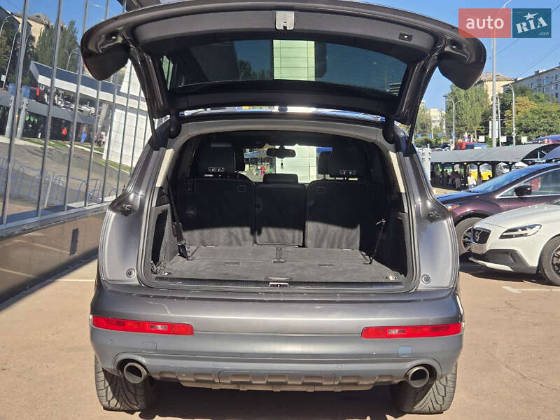 Audi-23