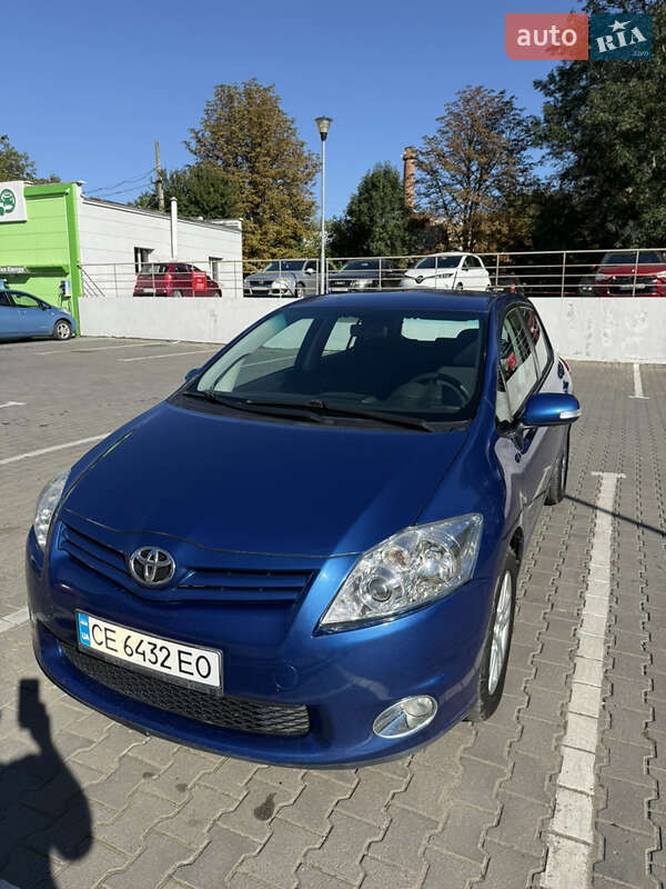 Toyota Auris 2011