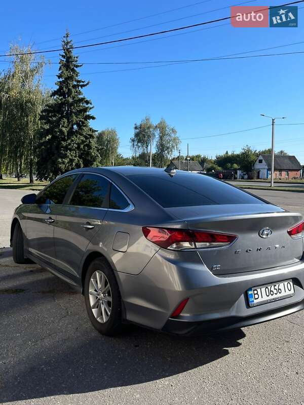 Hyundai-8