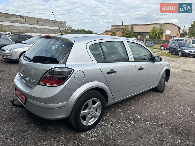 Opel Astra 2009