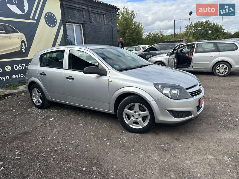 Opel Astra 2009