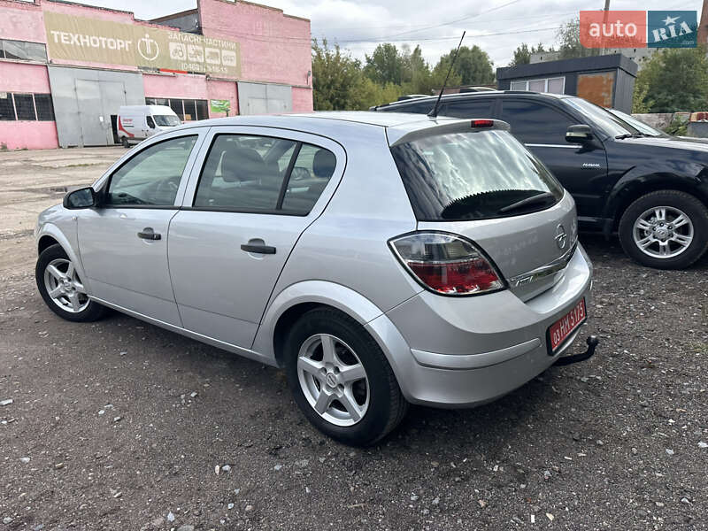 Opel Astra 2009