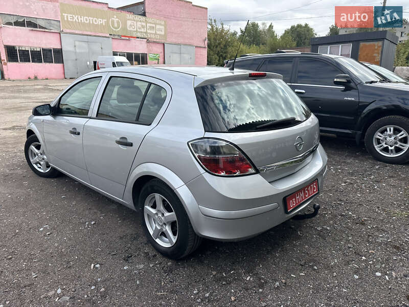 Opel Astra 2009