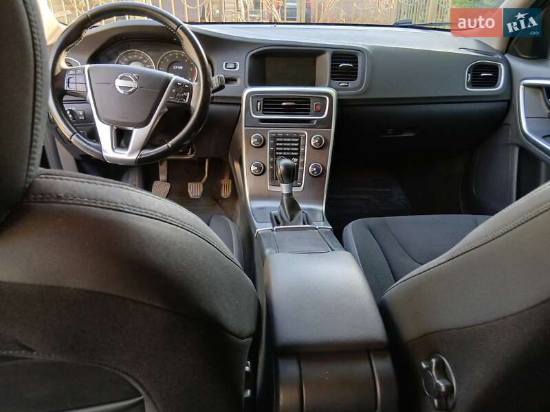 Volvo V60 2011