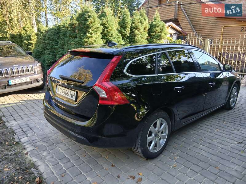 Volvo V60 2011