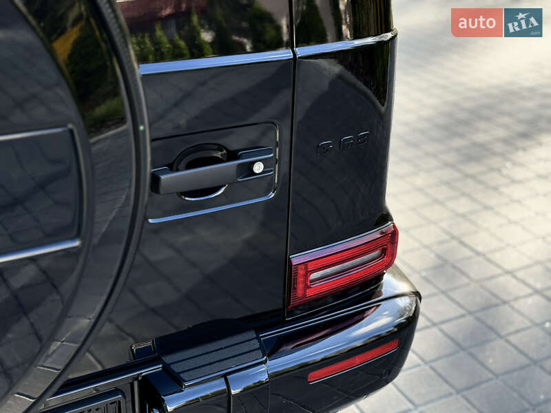 Mercedes-Benz G-Class 2023