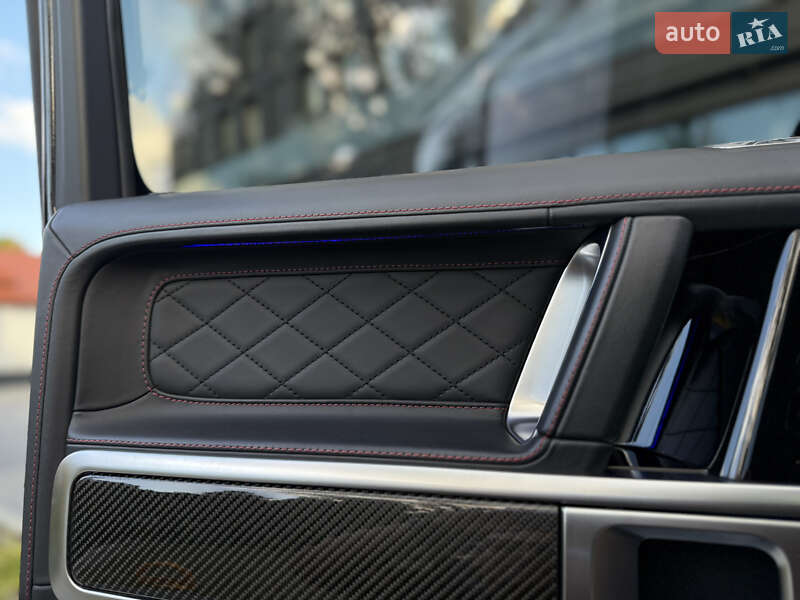 Mercedes-Benz G-Class 2023