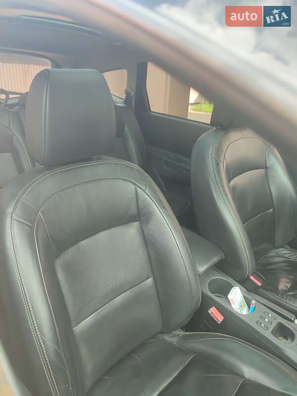 Nissan Qashqai+2 2012