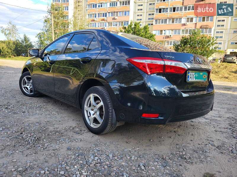 Toyota Corolla 2013