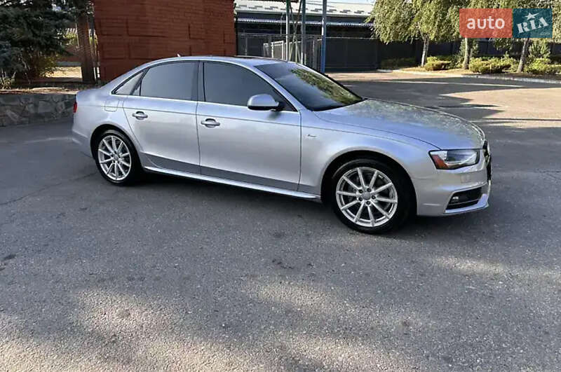 Audi-8